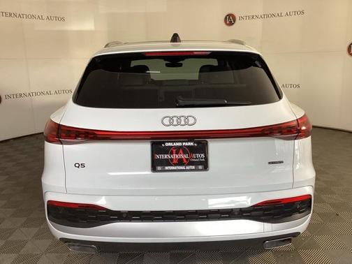 2025 Audi Q5 Premium