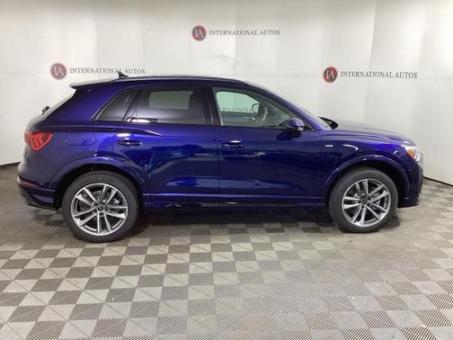 2025 Audi Q3 Premium 45 TFSI S line quattro Tiptronic