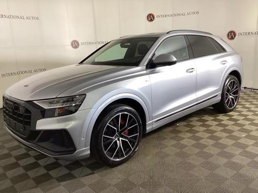 2022 Audi Q8 55 Premium Plus