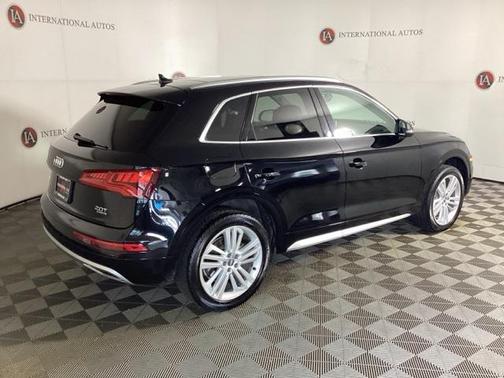 2018 Audi Q5 2.0T Premium Plus