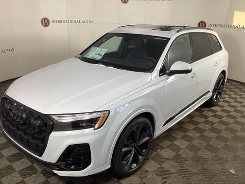 2026 Audi Q7 55 Premium Plus