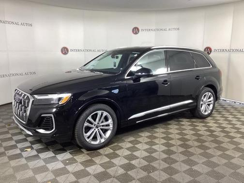 2026 Audi Q7 55 Premium Plus