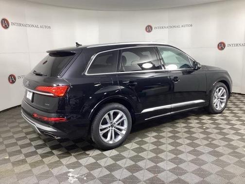 2026 Audi Q7 55 Premium Plus