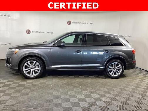 2025 Audi Q7 55 Premium Plus