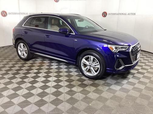 2022 Audi Q3 45 S line Premium Plus