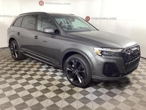 2025 Audi Q7 55 Premium Plus