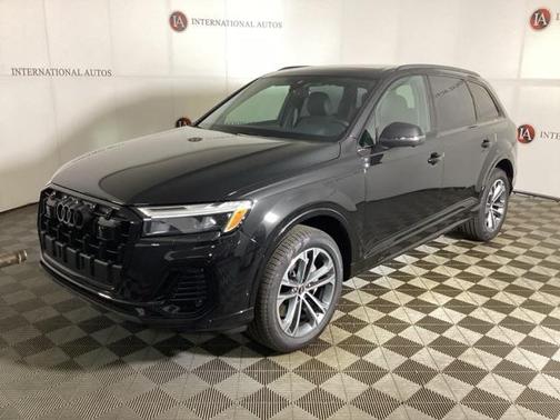 2025 Audi Q7 45 Premium