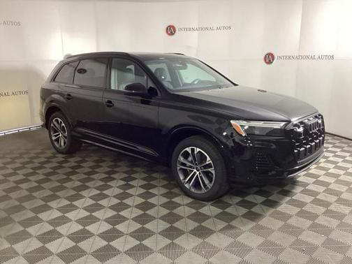 2025 Audi Q7 45 Premium