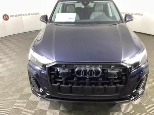 2026 Audi Q7 45 Premium Plus
