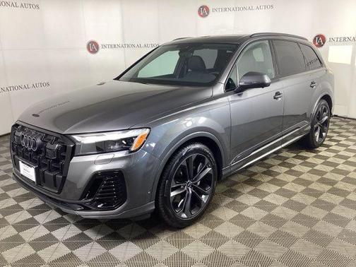 2025 Audi Q7 55 Premium Plus