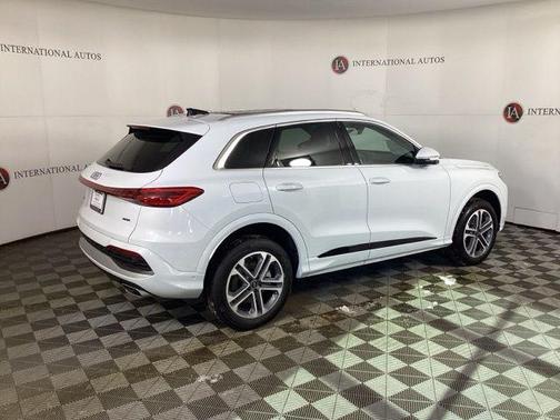 2025 Audi Q5 Premium Plus TFSI quattro S tronic