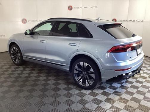 2025 Audi Q8 55 Premium Plus