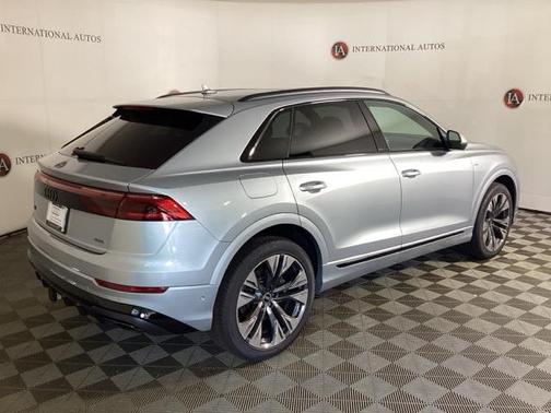 2025 Audi Q8 55 Premium Plus
