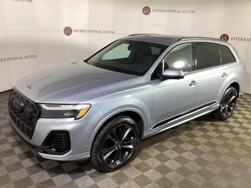 2025 Audi Q7 55 Premium Plus