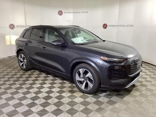 2025 Audi Q6 e-tron Prestige quattro