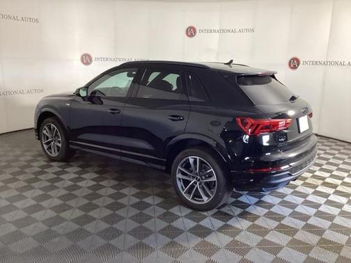 2025 Audi Q3 Premium 45 TFSI S line quattro Tiptronic