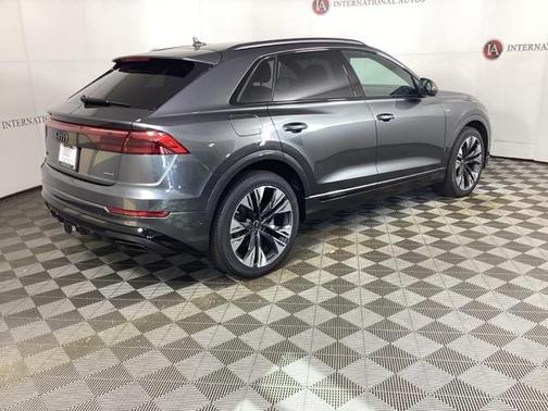 2025 Audi Q8 55 Premium Plus