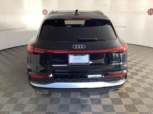2025 Audi Q5 Premium