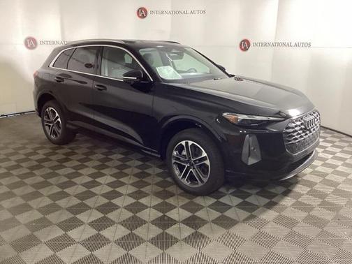 2025 Audi Q5 Premium