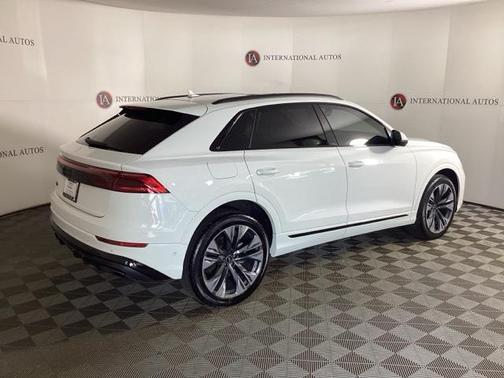 2024 Audi Q8 55 Premium Plus