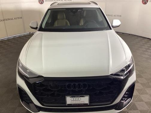 2024 Audi Q8 55 Premium Plus