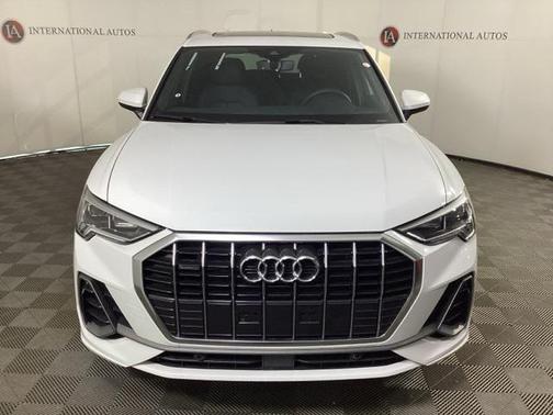 2025 Audi Q3 Premium 45 TFSI S line quattro Tiptronic