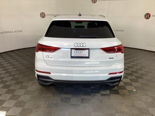 2025 Audi Q3 Premium 45 TFSI S line quattro Tiptronic