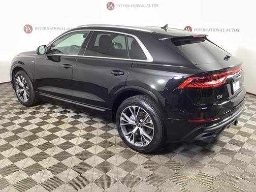 2023 Audi Q8 55 Premium Plus