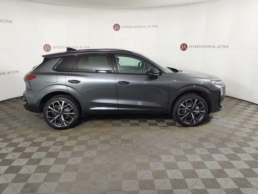 Daytona Gray Pearl Effect 2026 Audi Q3 TFSI quattro S tronic