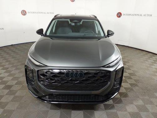 Daytona Gray Pearl Effect 2026 Audi Q3 TFSI quattro S tronic