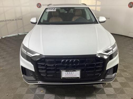 2022 Audi Q8 55 Premium Plus