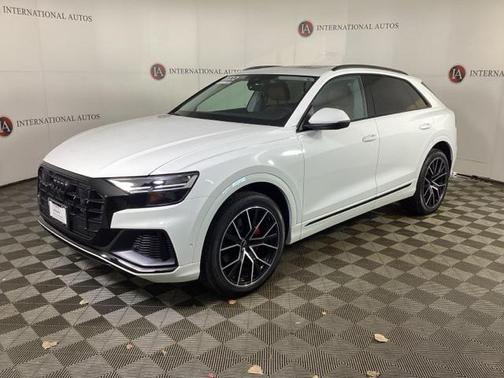 2022 Audi Q8 55 Premium Plus