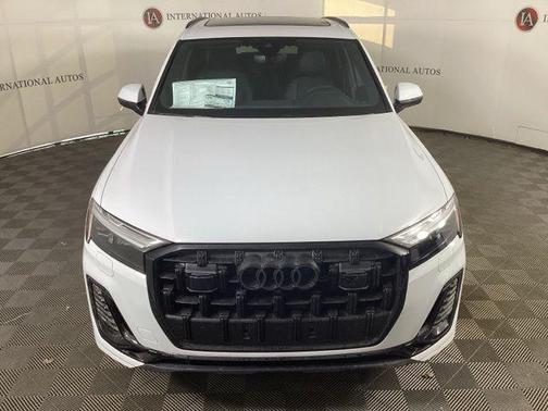 2026 Audi Q7 55 Premium Plus