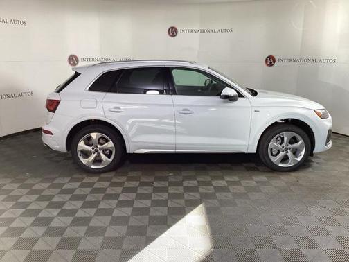 2025 Audi Q5 45 S line Premium Plus
