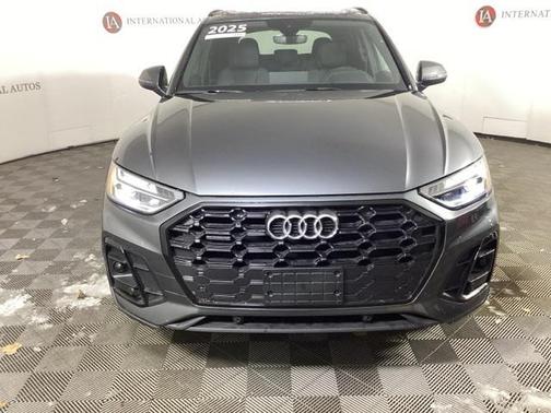 2025 Audi Q5 45 S line Premium