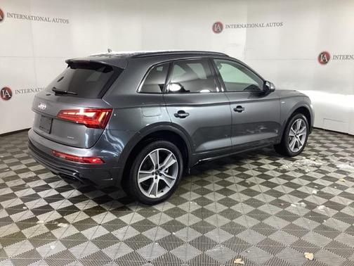2025 Audi Q5 45 S line Premium