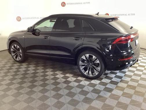 2025 Audi Q8 55 Premium Plus
