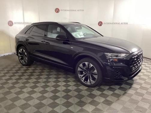 2025 Audi Q8 55 Premium Plus