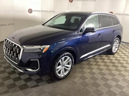 2025 Audi Q7 55 Premium Plus