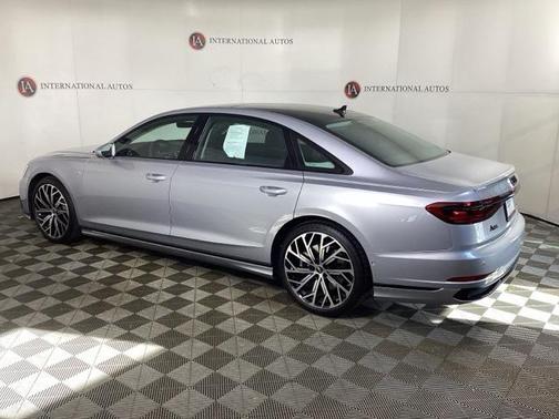 2023 Audi A8 L 55 TFSI quattro Tiptronic