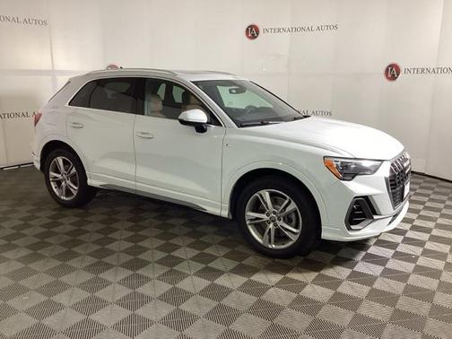 2020 Audi Q3 45 S line Premium