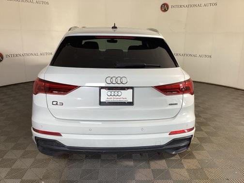 2020 Audi Q3 45 S line Premium