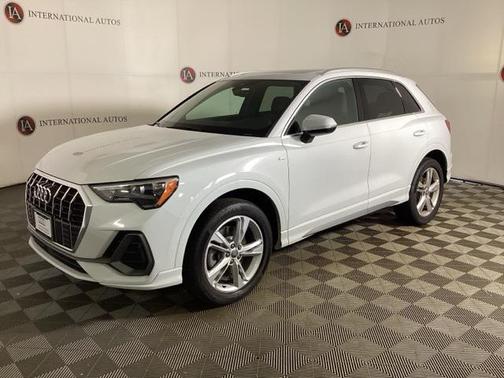 2020 Audi Q3 45 S line Premium