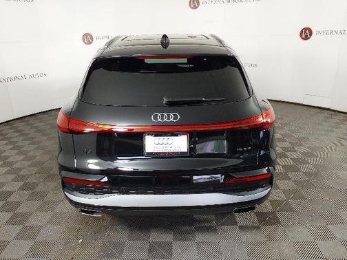 Mythos Black Metallic 2026 Audi Q5 Premium TFSI quattro S tronic