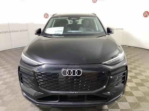 2025 Audi Q6 e-tron Prestige quattro