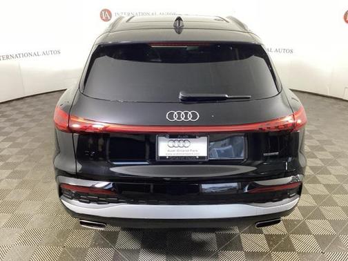 2025 Audi Q5 Premium TFSI quattro S tronic