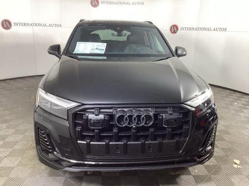2026 Audi Q7 45 Premium Plus