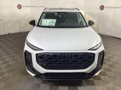 2026 Audi Q3 S line