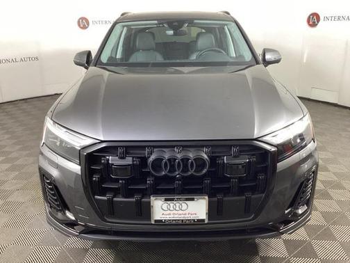 2025 Audi Q7 55 Premium Plus