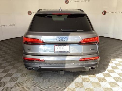 2025 Audi Q7 45 Premium Plus